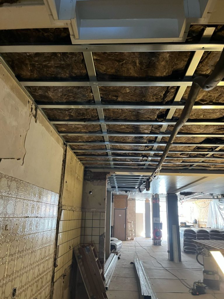 Insulation above the ceiling at Blokker in The Hague