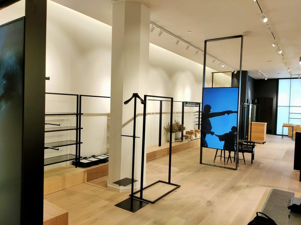 Complete retail fit-out for Marco Polo in Leidschendam — project photo 2