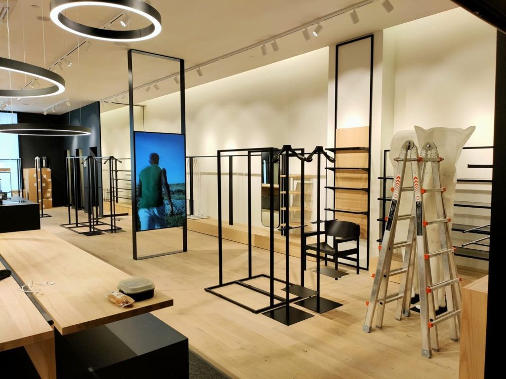 Complete retail fit-out for Marco Polo in Leidschendam — project photo 3
